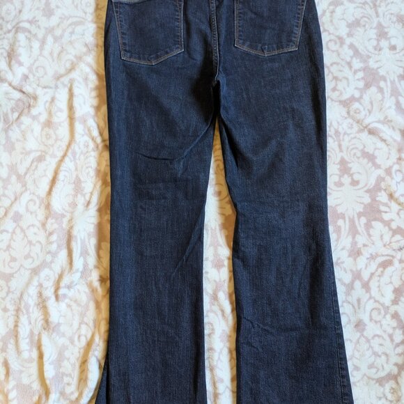 Banana Republic Women’s Dark Wash Bootcut Five Pocket Mid Rise Jeans Size 12 (C) - Picture 5 of 6